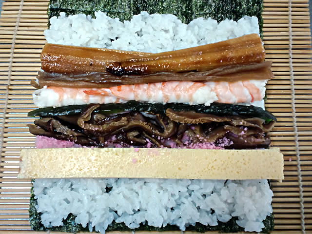 【美園特製　上巻き寿司】美園自慢の寿司飯と七種類の具材が最高にうまい巻き寿司